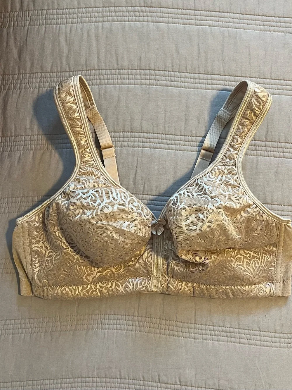 Breezies Tan Gold Lace Bra UltimAir Cushioned Straps 38D Comfort Support